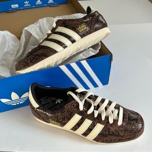 Adidas Japan (JS4022) ‘ 'Preloved Brown, Cream White’ Snakeskin-Size 8 🐍
